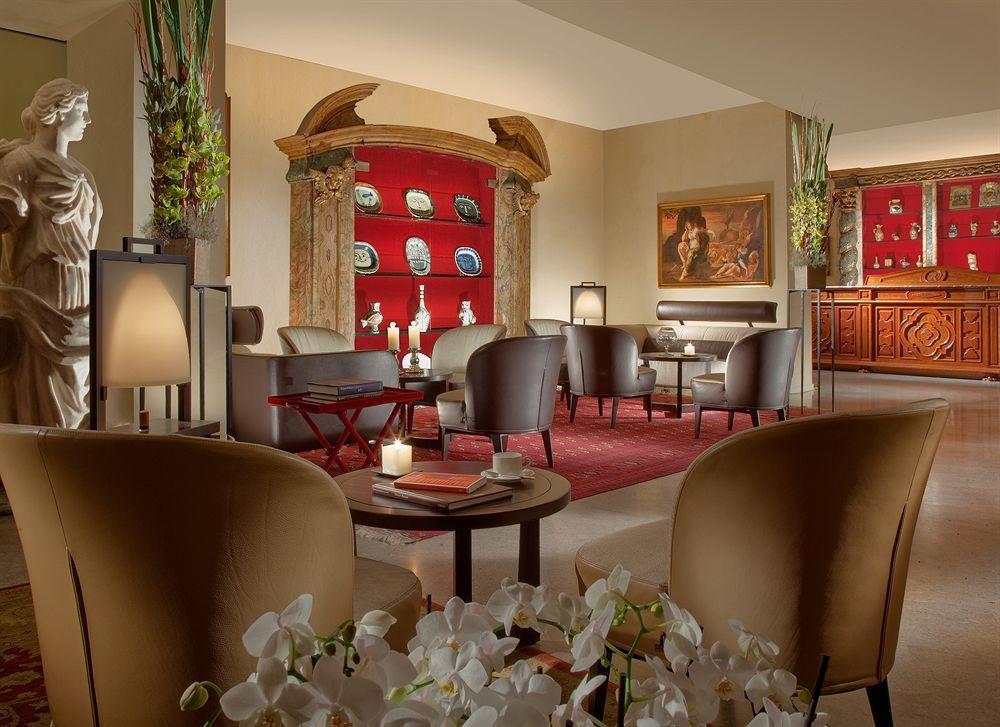 Bio Hotel Raphael - Relais & Chateaux Rome Exterior photo