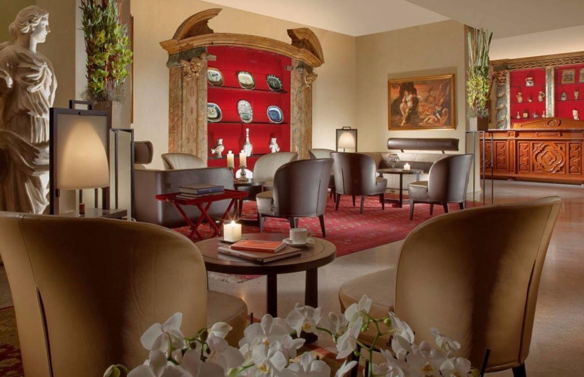 Bio Hotel Raphael - Relais & Chateaux Rome Exterior photo
